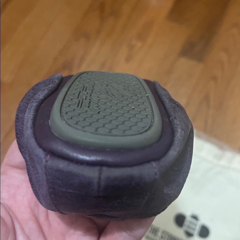 Beautiful Purple Flats with Pouch - Picture 6 of 6